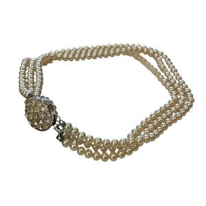 Sarah Coventry Faux Pearl Choker